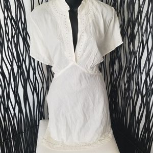 Ladies Blouse NWT Size 3X. Cream color